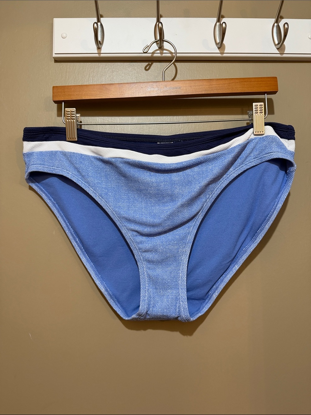 Tommy Bahama Island Cays Colorblock Hipster Bikini Bottom - SS200295